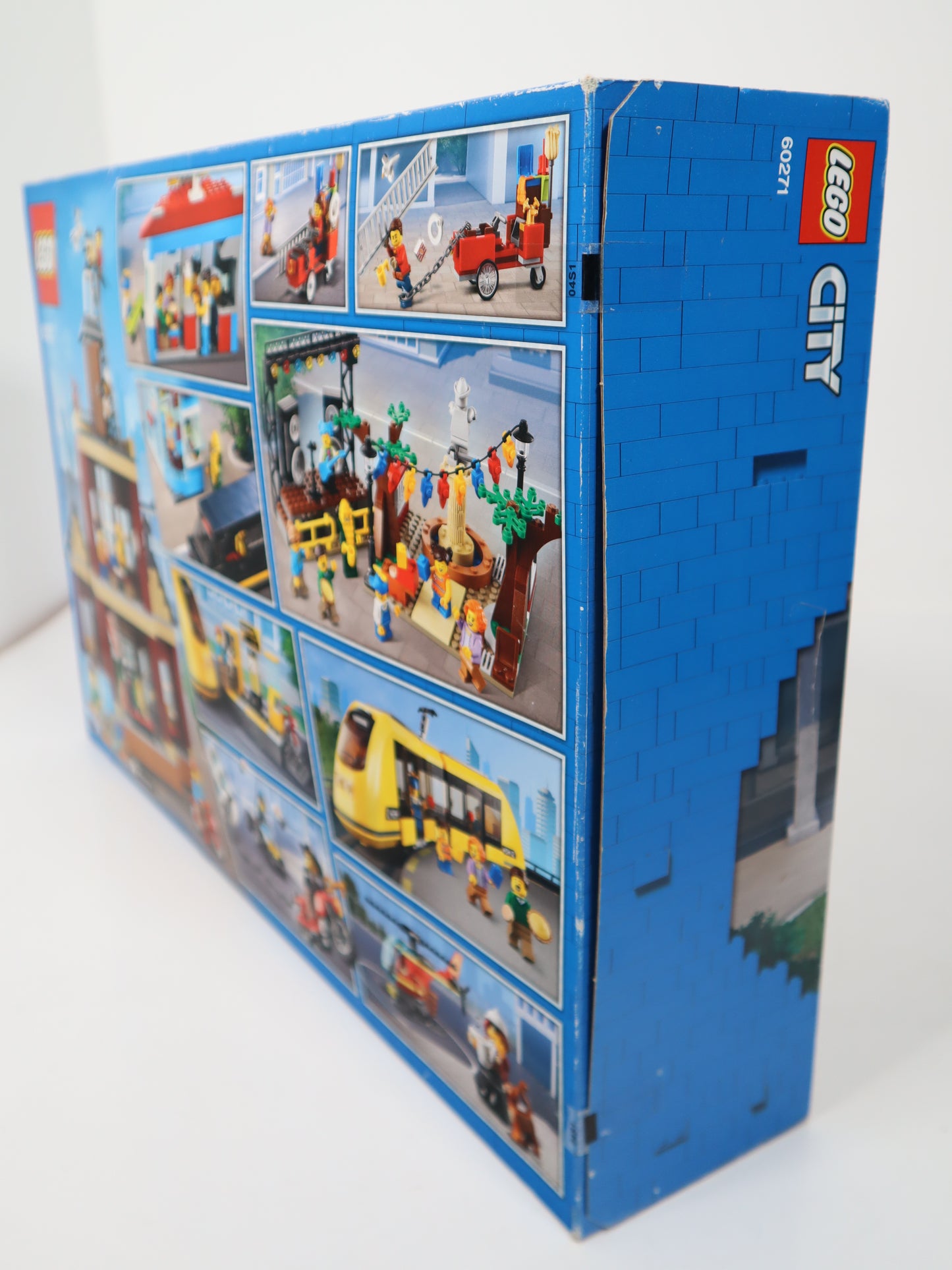LEGO City - 60271 Main Square - Sealed